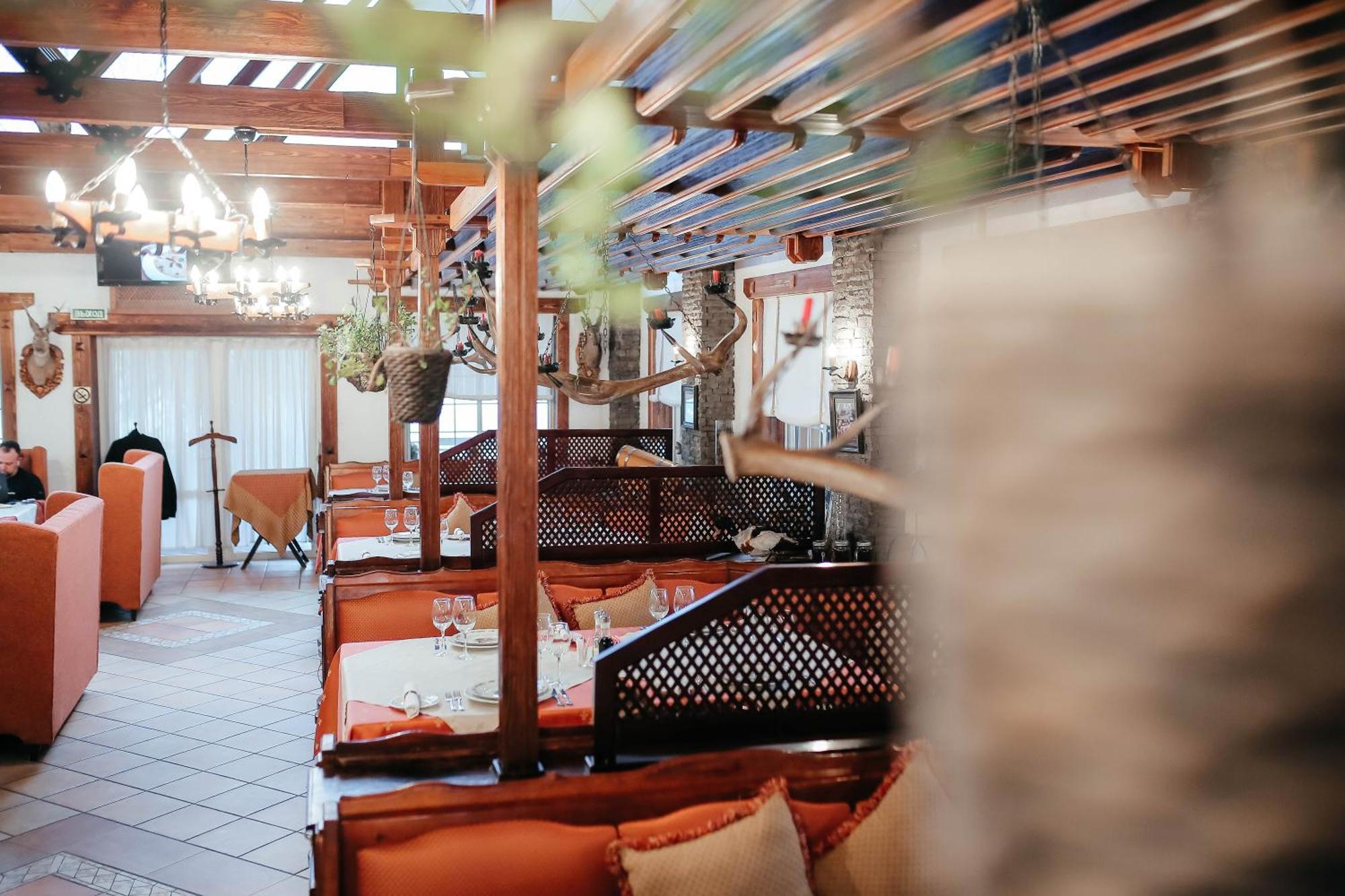 Тау-House Hotel Kok-Shoky Ngoại thất bức ảnh