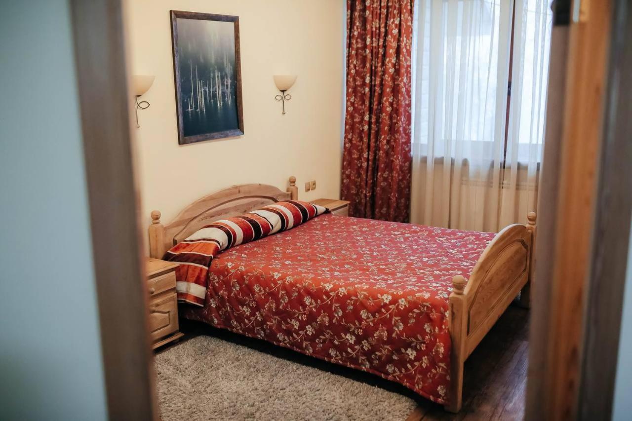 Тау-House Hotel Kok-Shoky Ngoại thất bức ảnh
